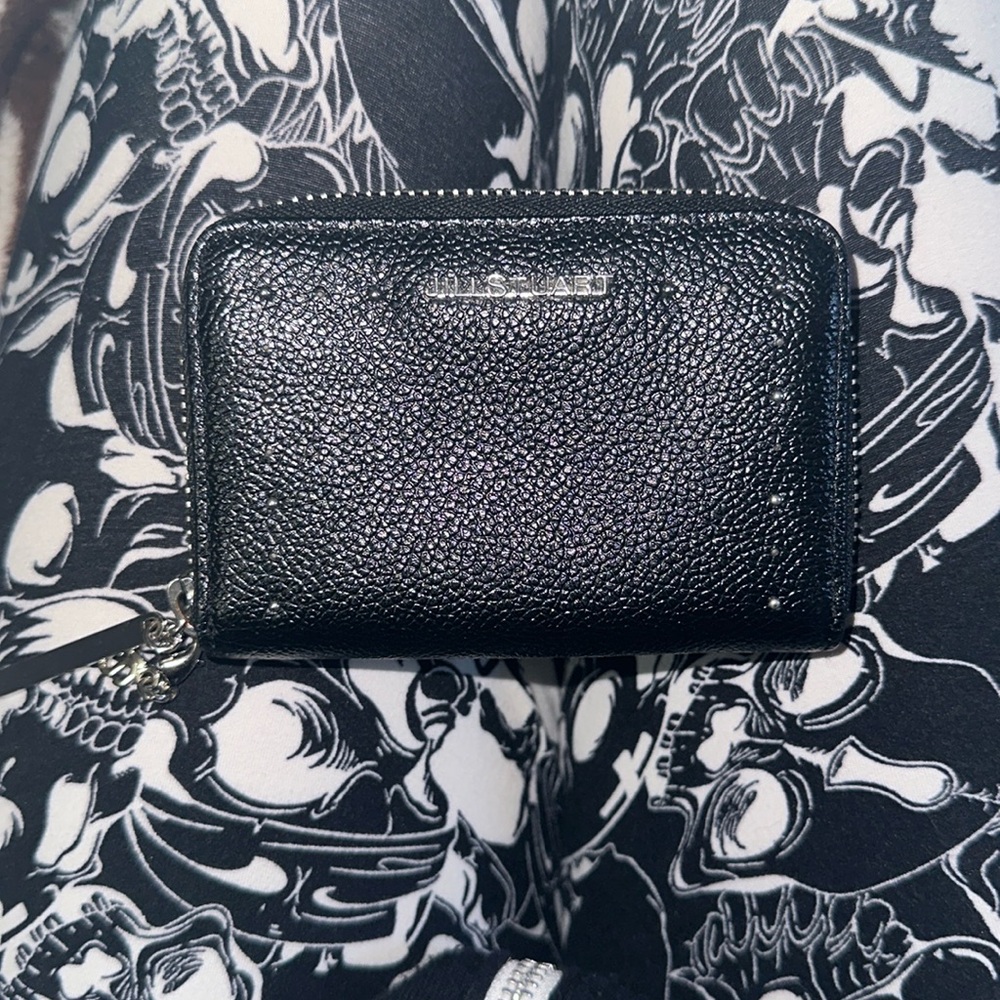 Jill Stuart black and silver zip around card case / wallet